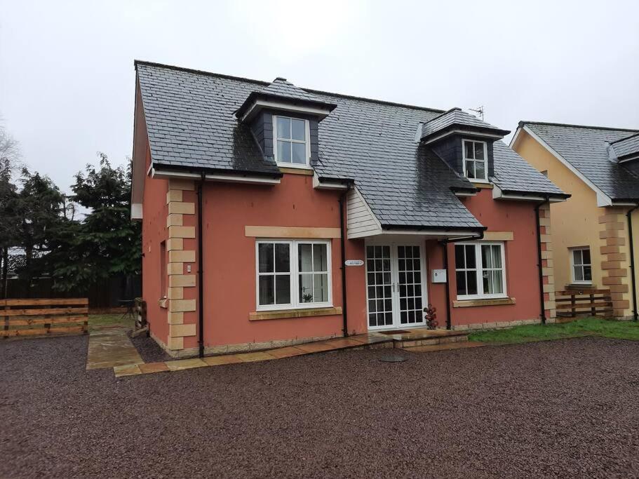 Fir Tree Cottage Blairgowrie and Rattray Экстерьер фото